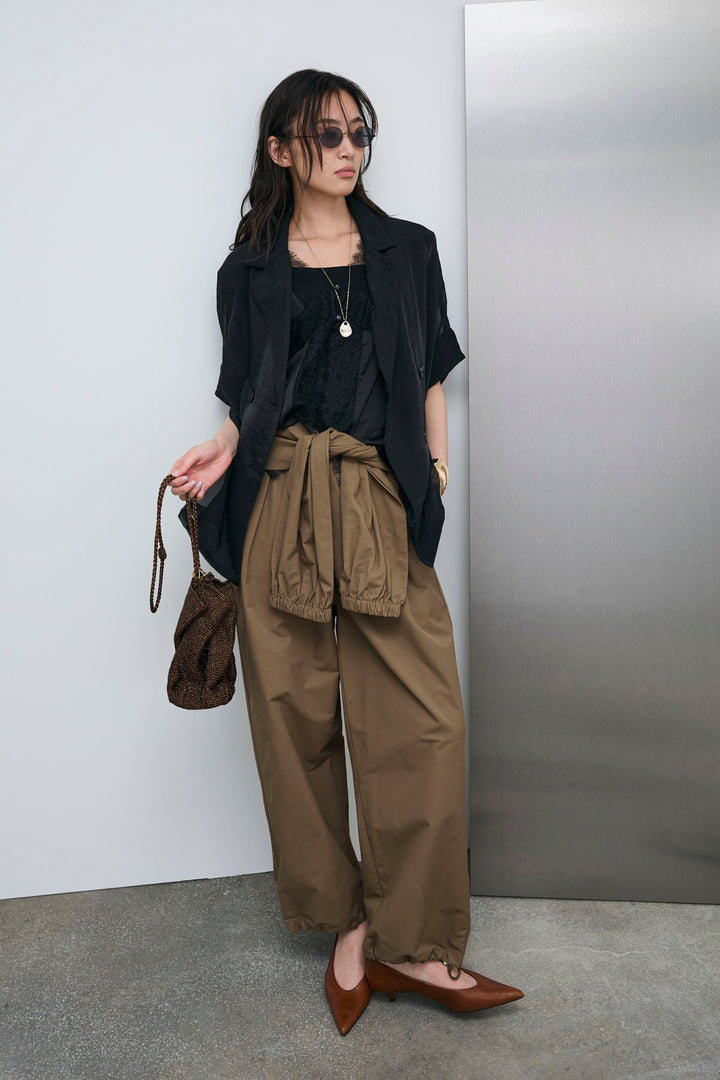 [予約/SET]シアーハーフスリーブジャケット+レース切り替えサテンブラウス+合繊ツイルスタンドウエストラップジョガーPT(3set)