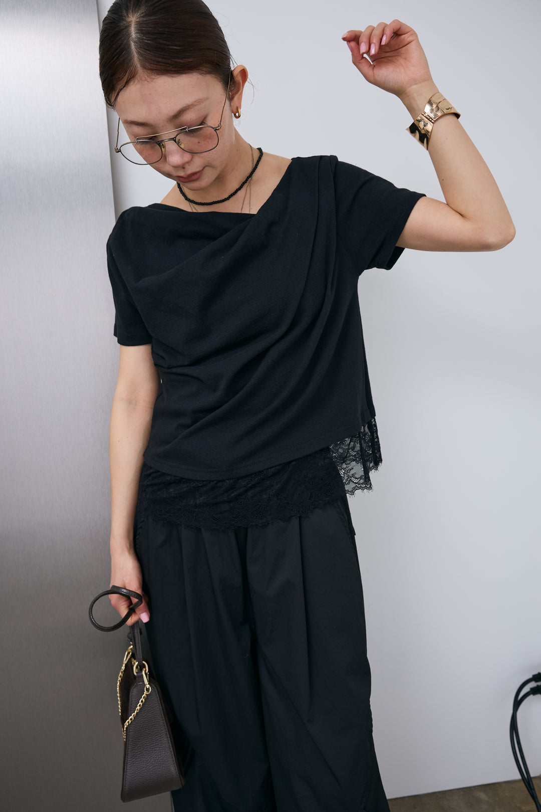 [予約/SET]オフショルレイヤード裾レースTシャツ+タックバレルパンツ(2set)