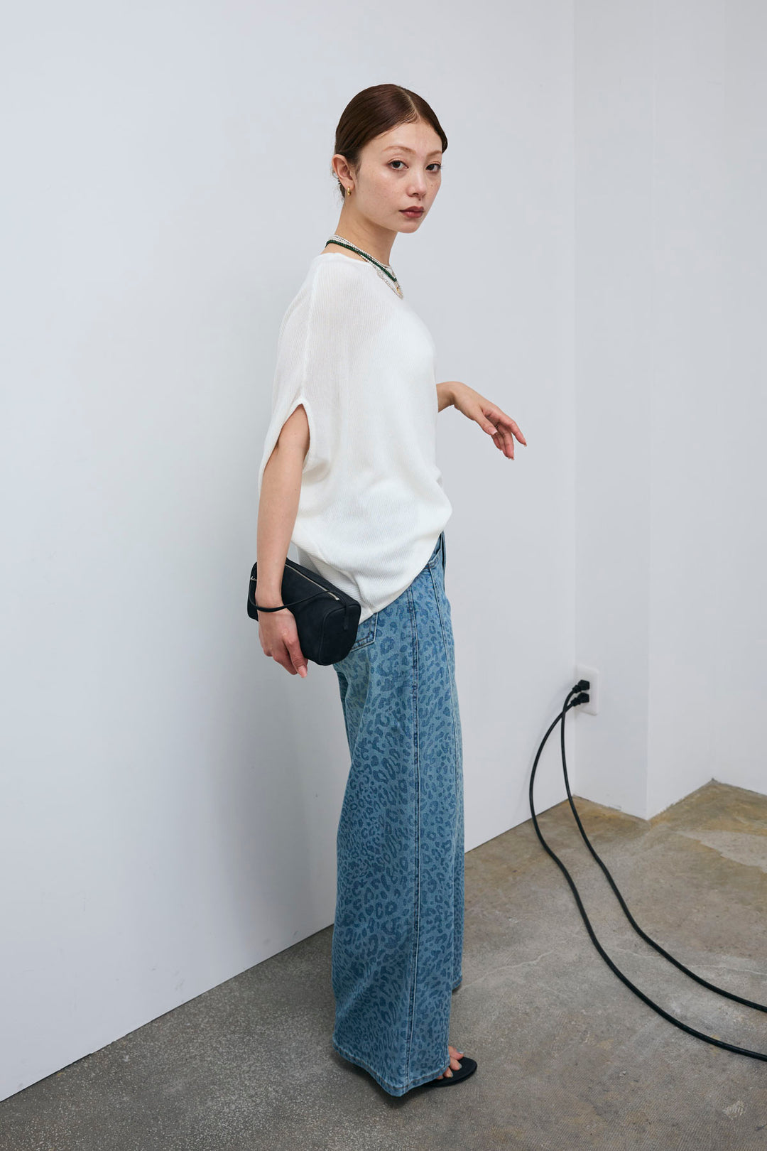 [予約/SET]シルク混アシンメトリードルマンサマーニット+レオパード5pocketデニム(2set)