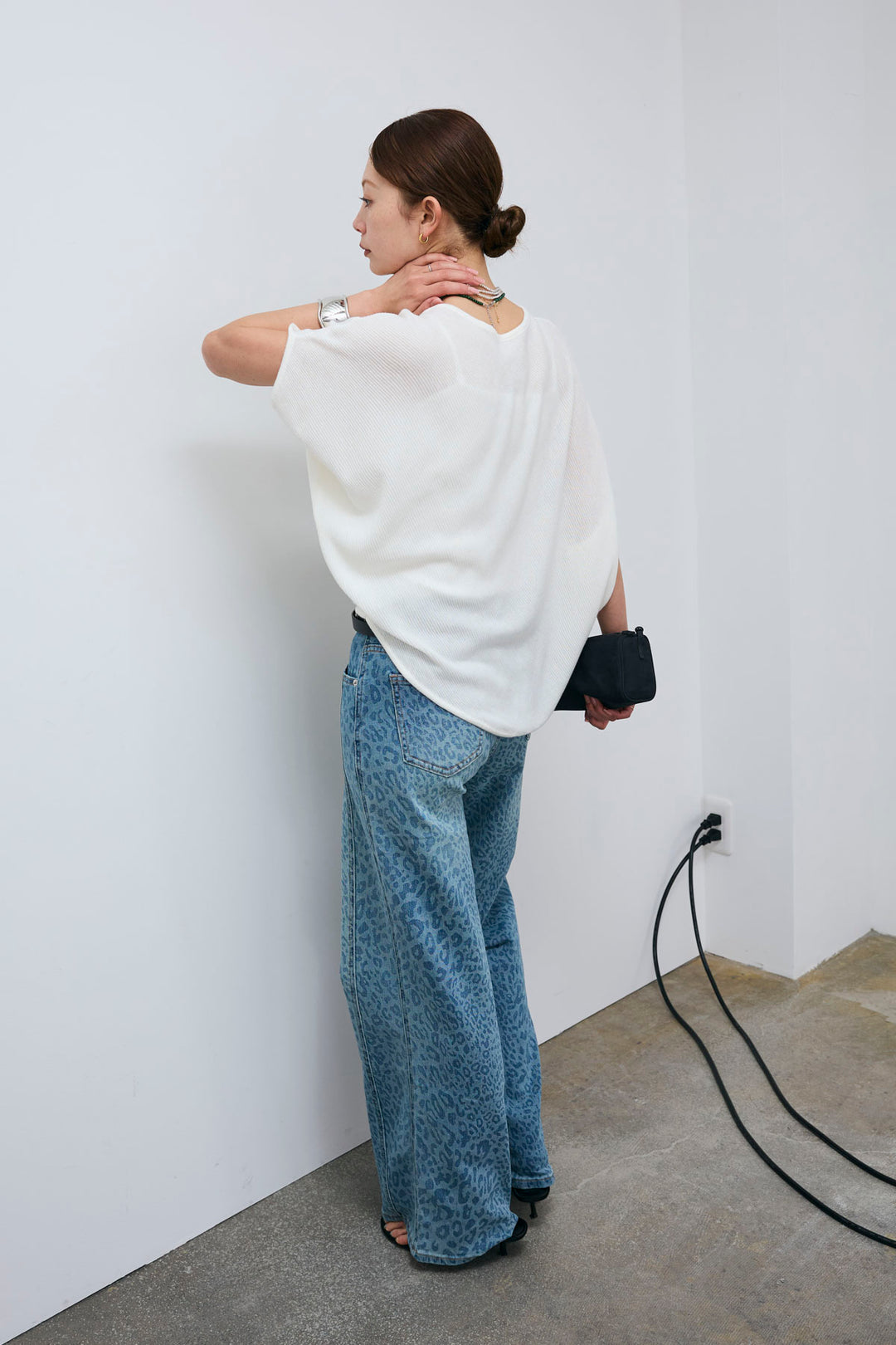 [予約/SET]シルク混アシンメトリードルマンサマーニット+レオパード5pocketデニム(2set)