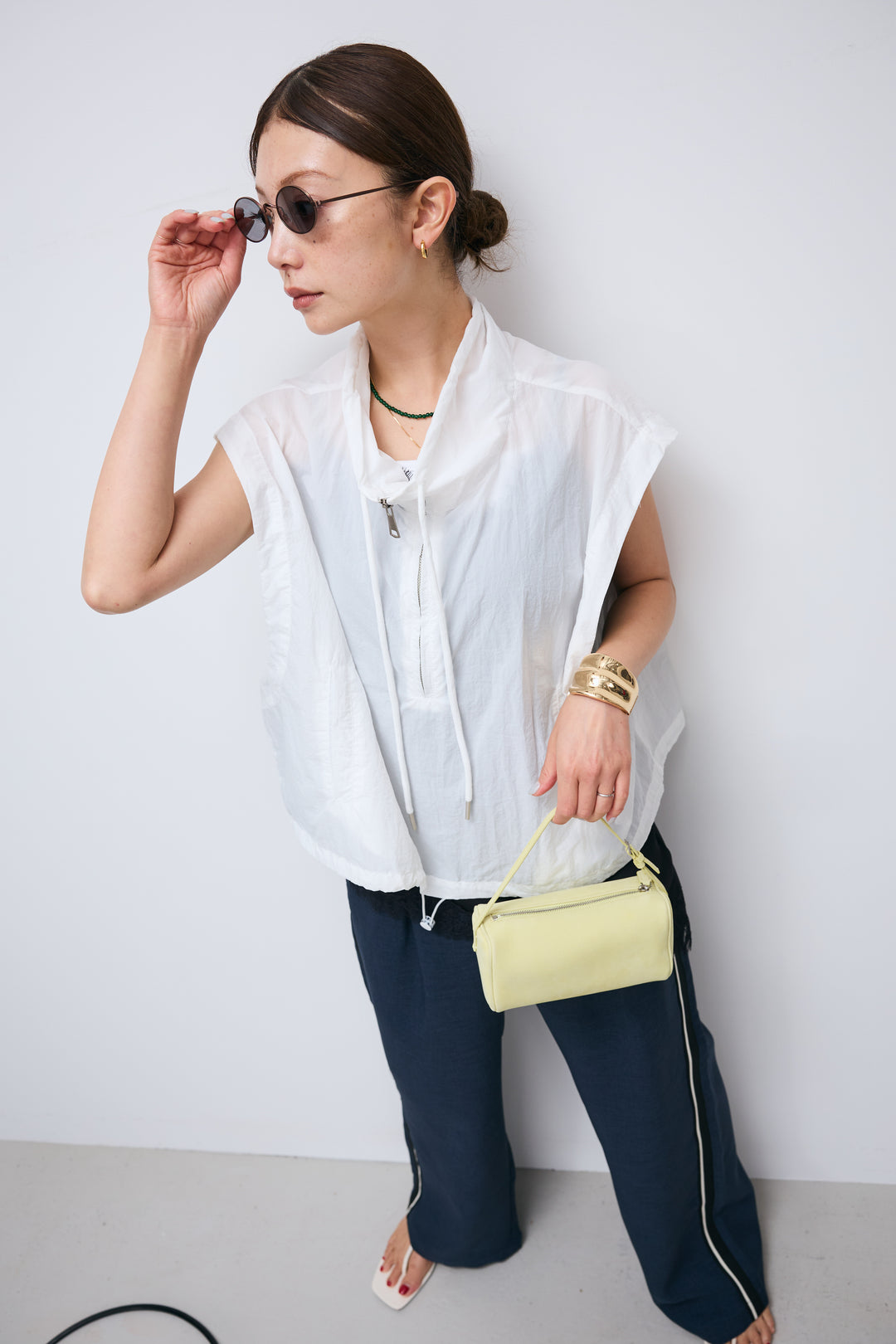 [予約/SET]ノースリナイロンアノラック+アシンメトリーサテンレースミディ丈キャミ+サイドラインパンツ(3set)