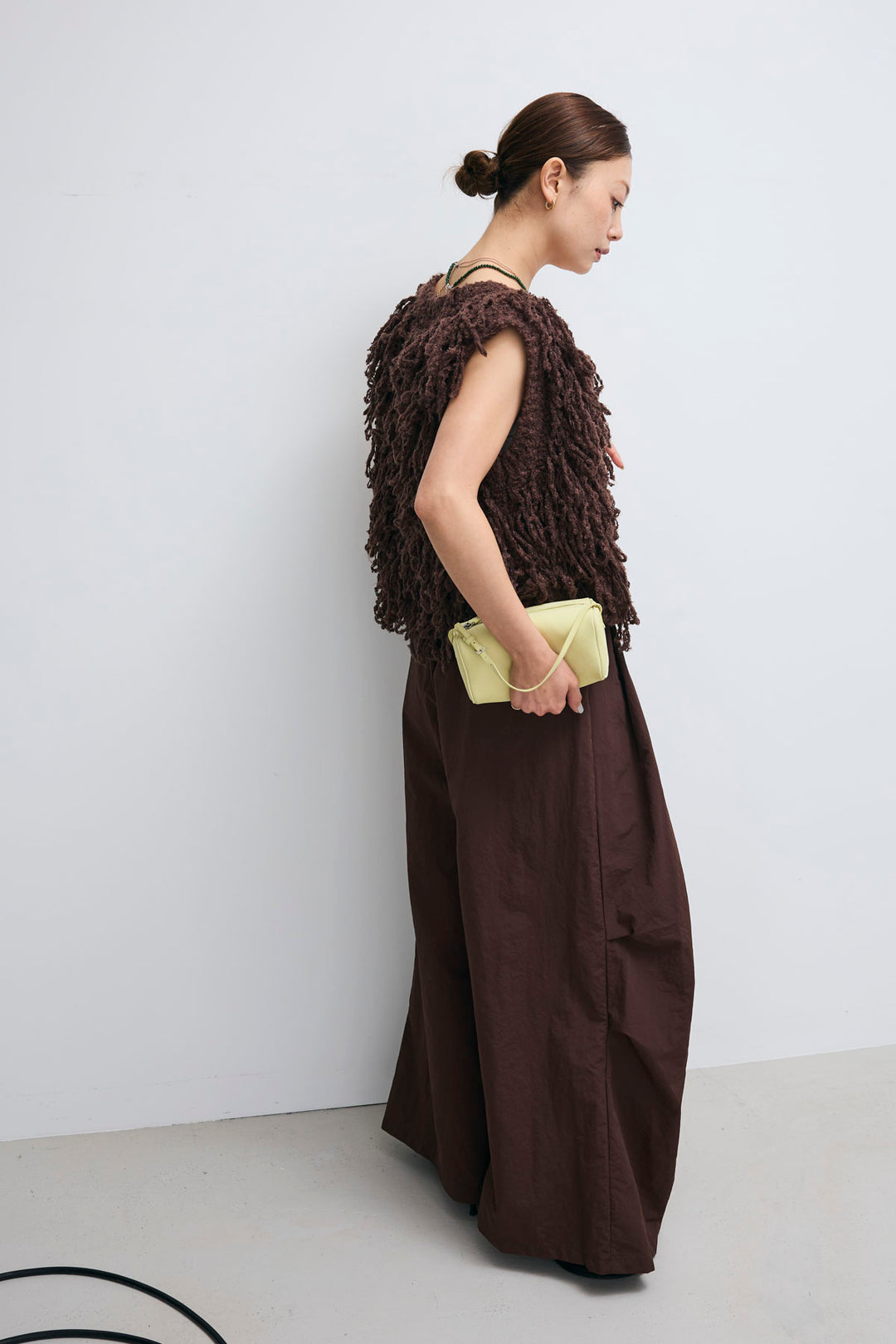 [予約/SET]フリンジニットベスト+サイドタックワイドカーブナイロンパンツ(2set)