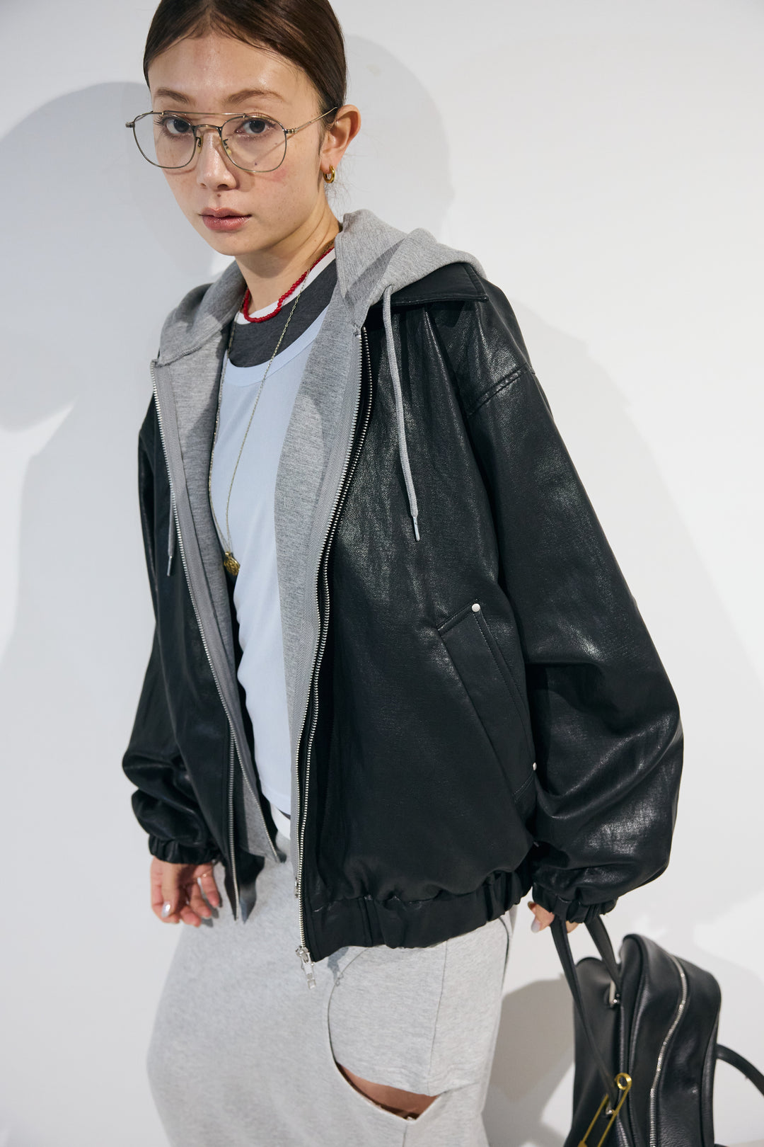 [予約/SET]2WAYデタッチャブルフードフェイクレザーブルゾン+レイヤード風ロングスリーブTシャツ＆シアータンクSET+裏毛スウェットレイヤードスカート(3set)