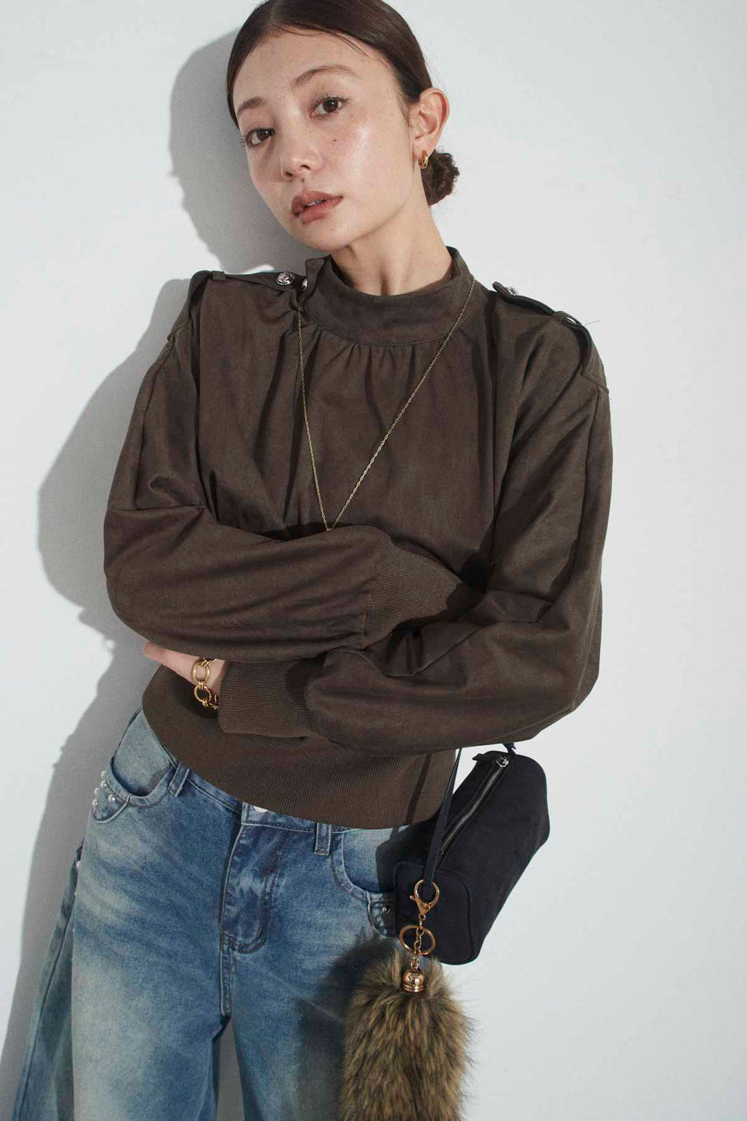 [予約/SET]スエードタッチエポーレットトップス+スタッズトリムカーブデニム(2set)