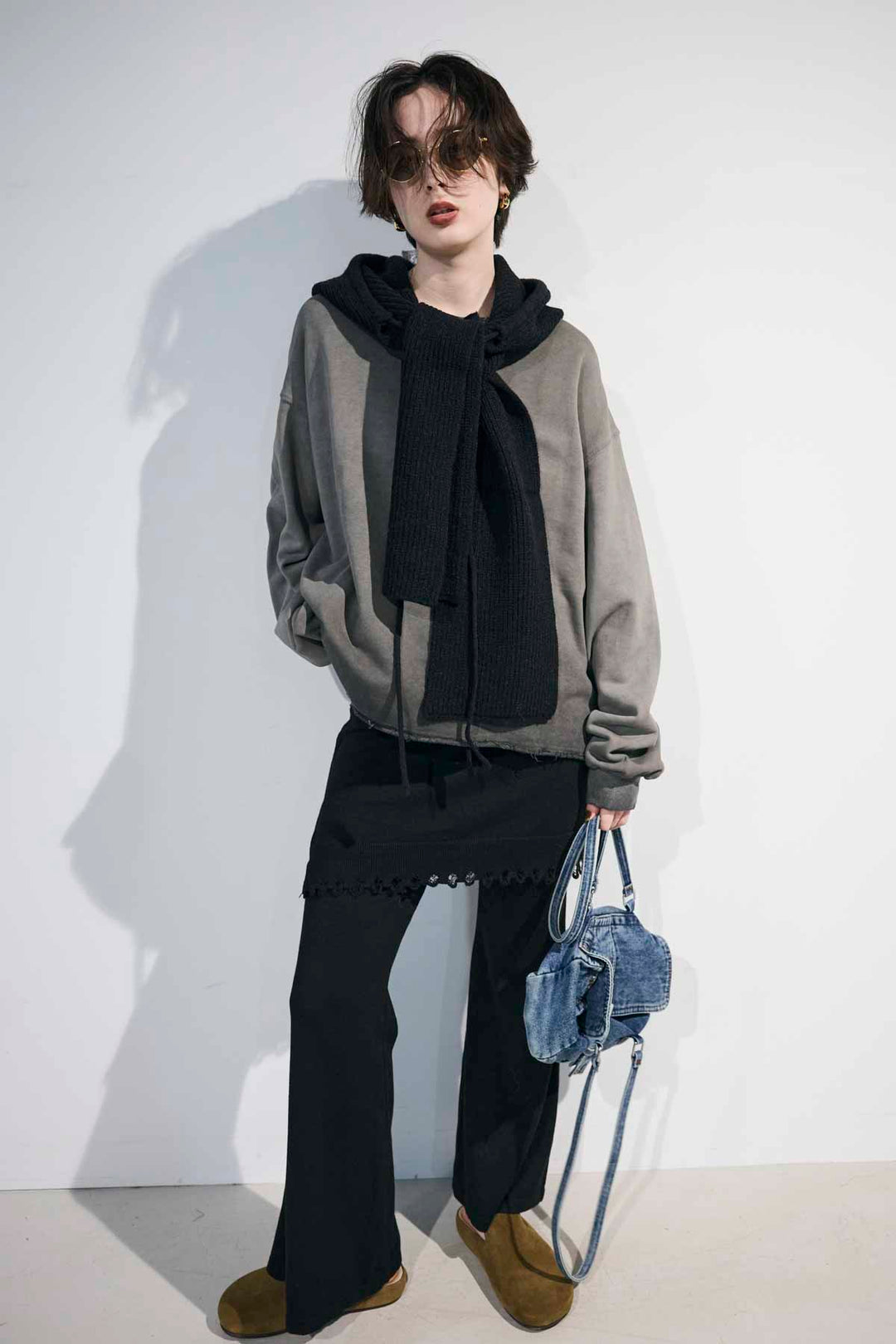 [予約/SET]フェードウォッシュカットオフスウェット+クラッシュヘムスカートレイヤードニットパンツ(2set)