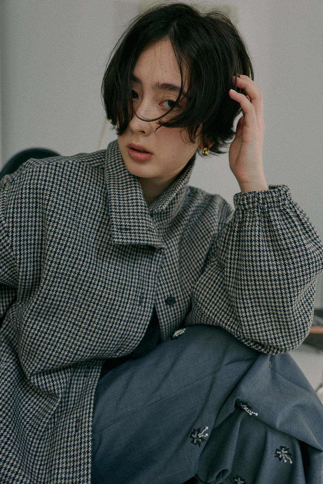 [予約/SET]グレンチェックスタンドカラーブルゾン+ヘアリーボートネックニットプルオーバー+総ビーズ刺繍パンツ(3set)