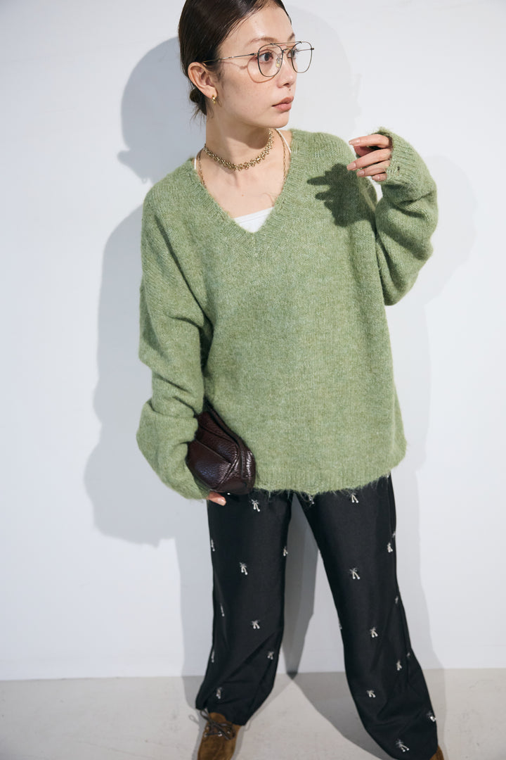 [予約/SET]モヘアライクルーズVネックダメージニット+総ビーズ刺繍パンツ(2set)