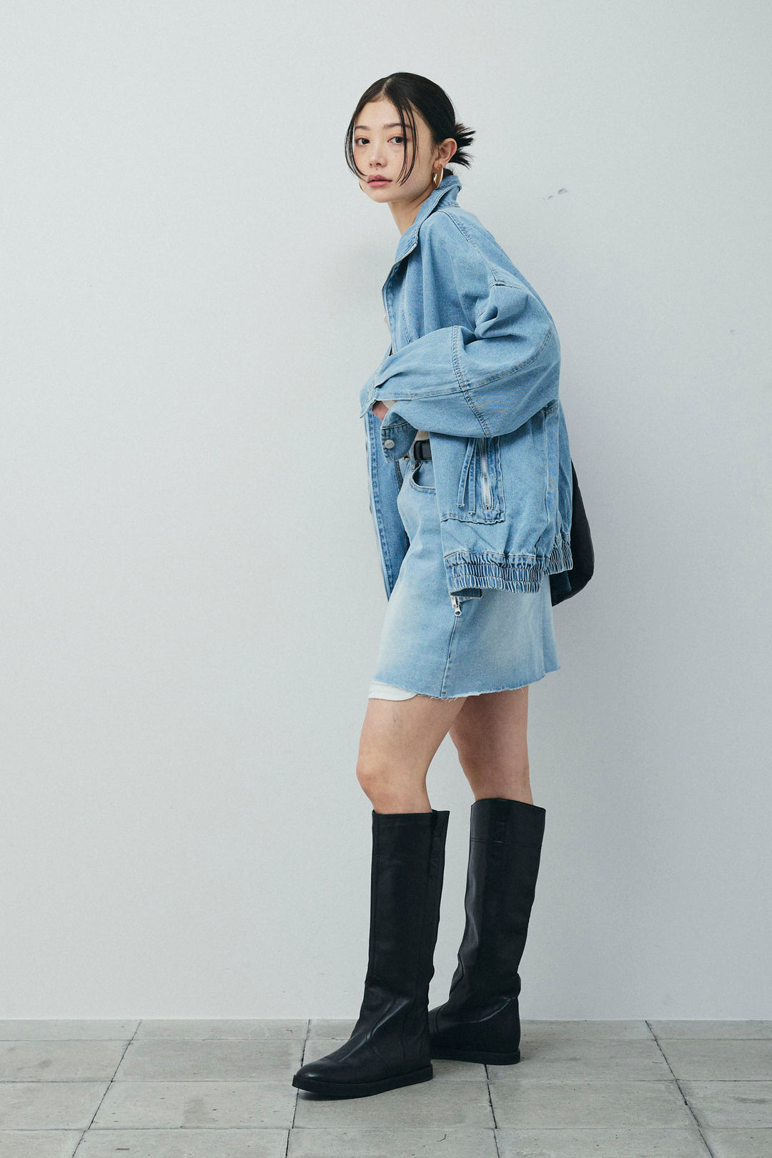 [予約/SET]ダブルジップスタンドカラーデニムブルゾン+デニムミニスカート(2set)