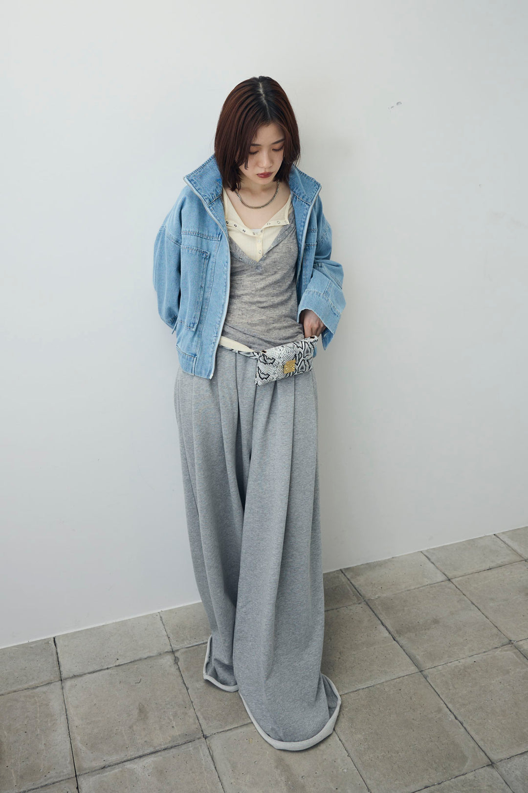 [予約/SET]シアーテレコヘンリーネックPO+ダブルウエストスウェットパンツ+スタンドカラーショート丈デニムブルゾン(3set)