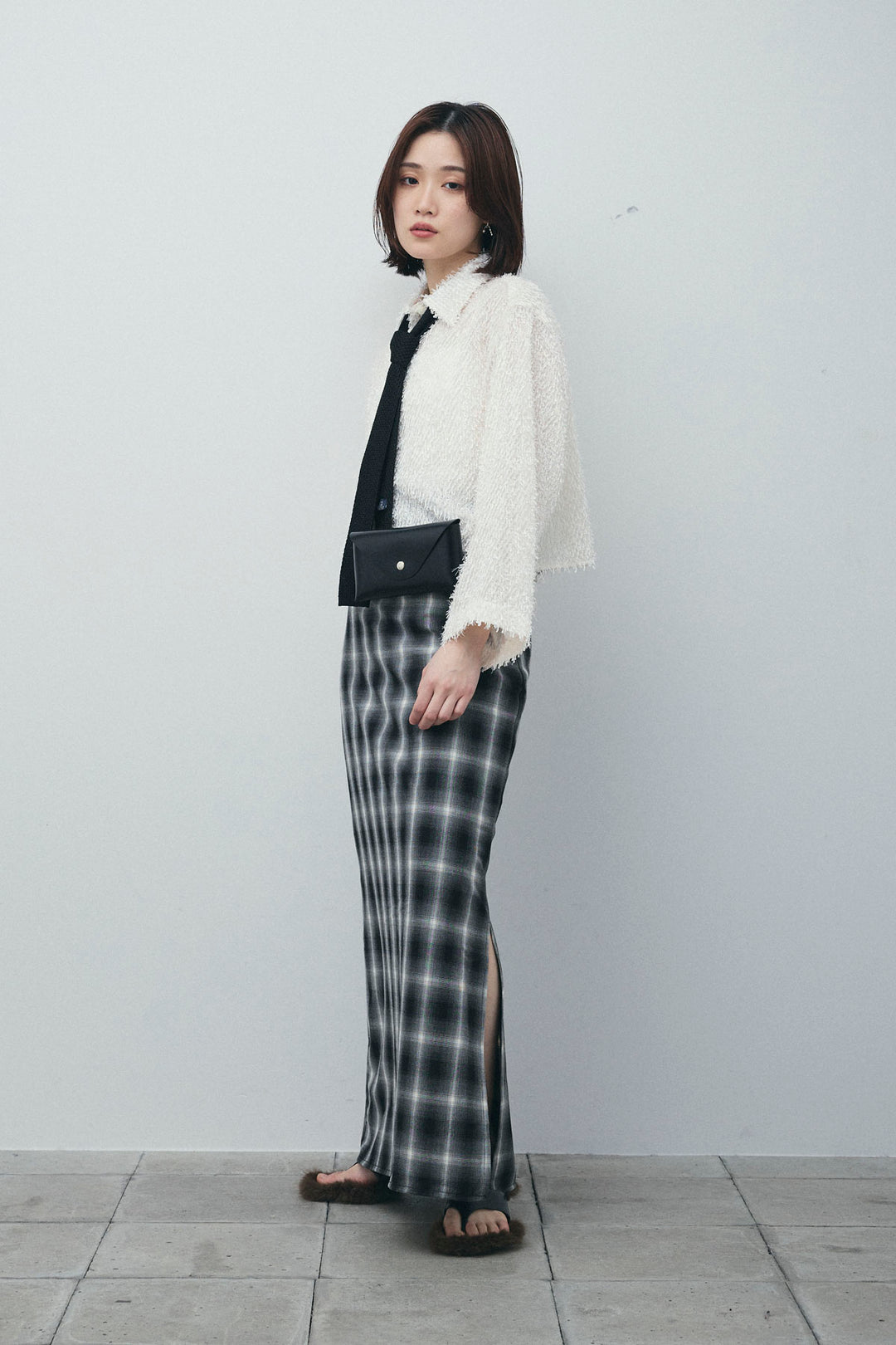 [予約/SET]フェザークロップドシャツ+シルクニットタイ+チェックストレートスカート(3set)