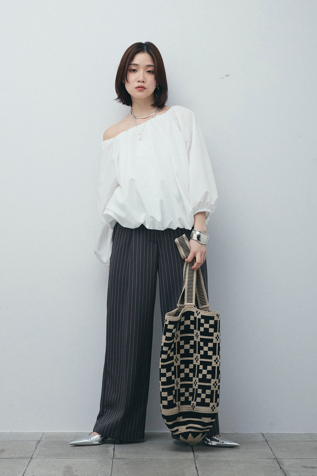 [予約/SET]オフショルバルーンブラウス+ダブルウエストピンストライプパンツ(2set)