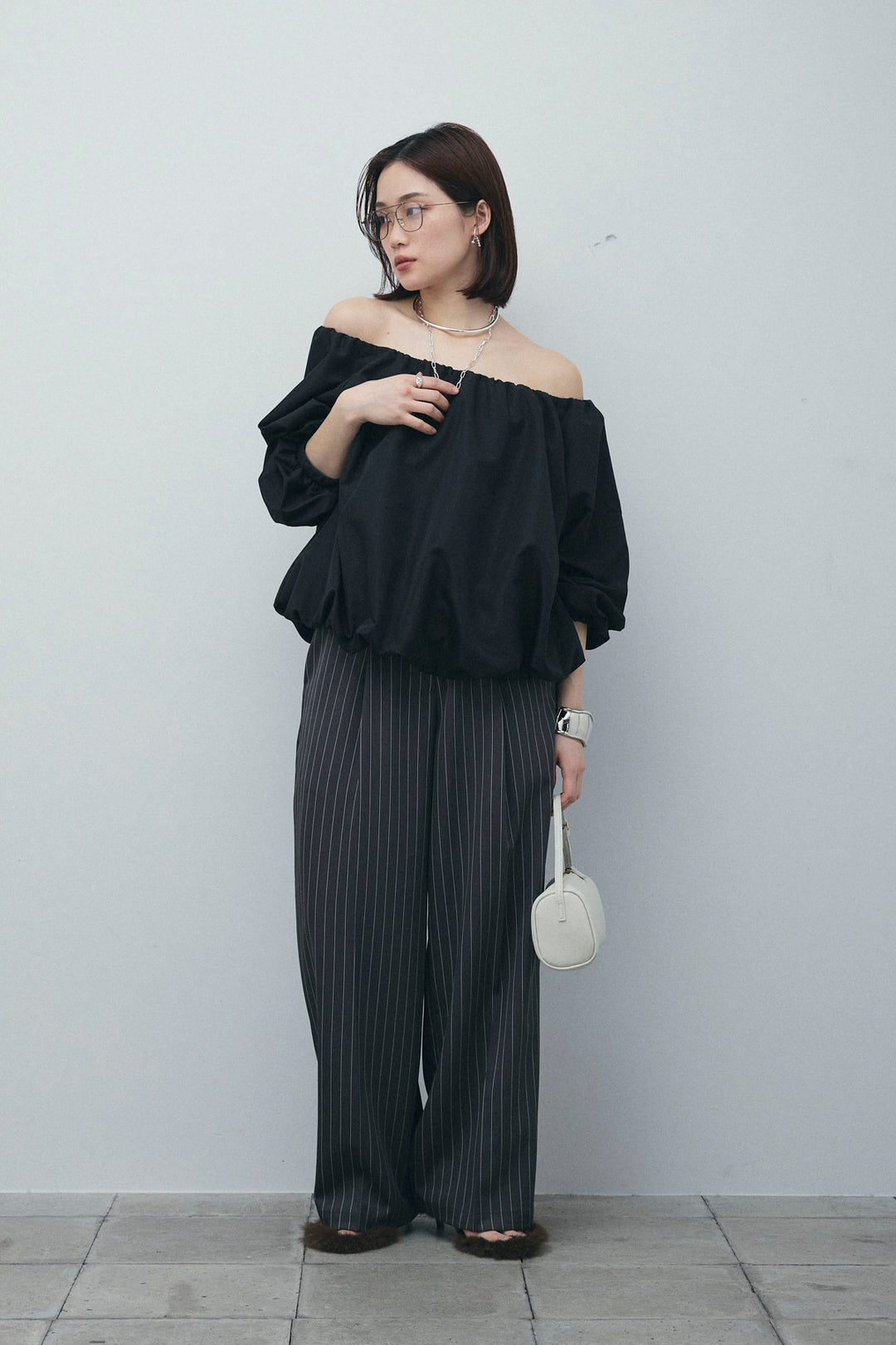 [予約/SET]オフショルバルーンブラウス+ダブルウエストピンストライプパンツ(2set)