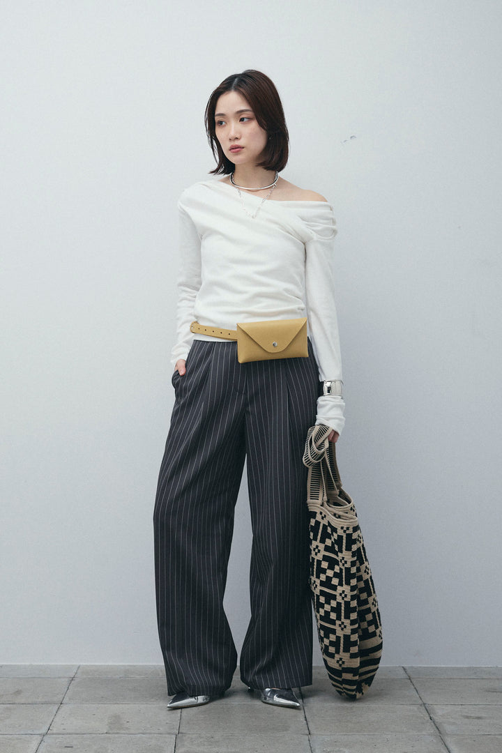 [予約]オフショルプルオーバー