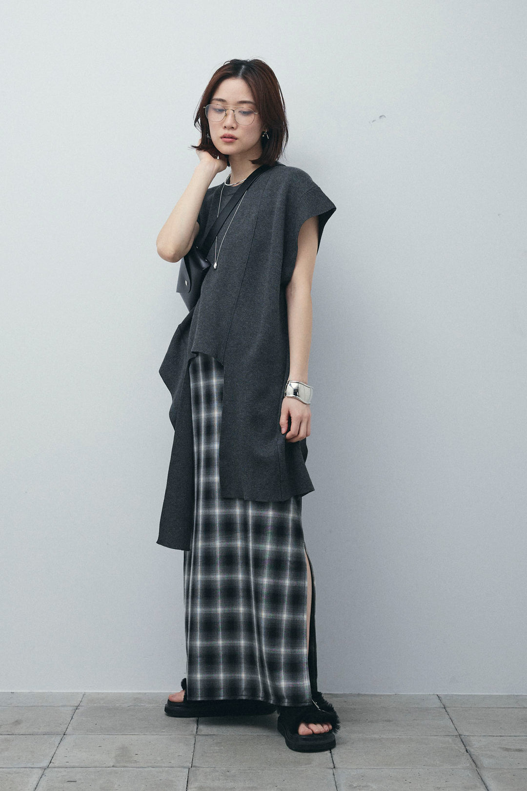 [予約/SET]アシンメトリーデザインニットベスト+チェックストレートスカート(2set)