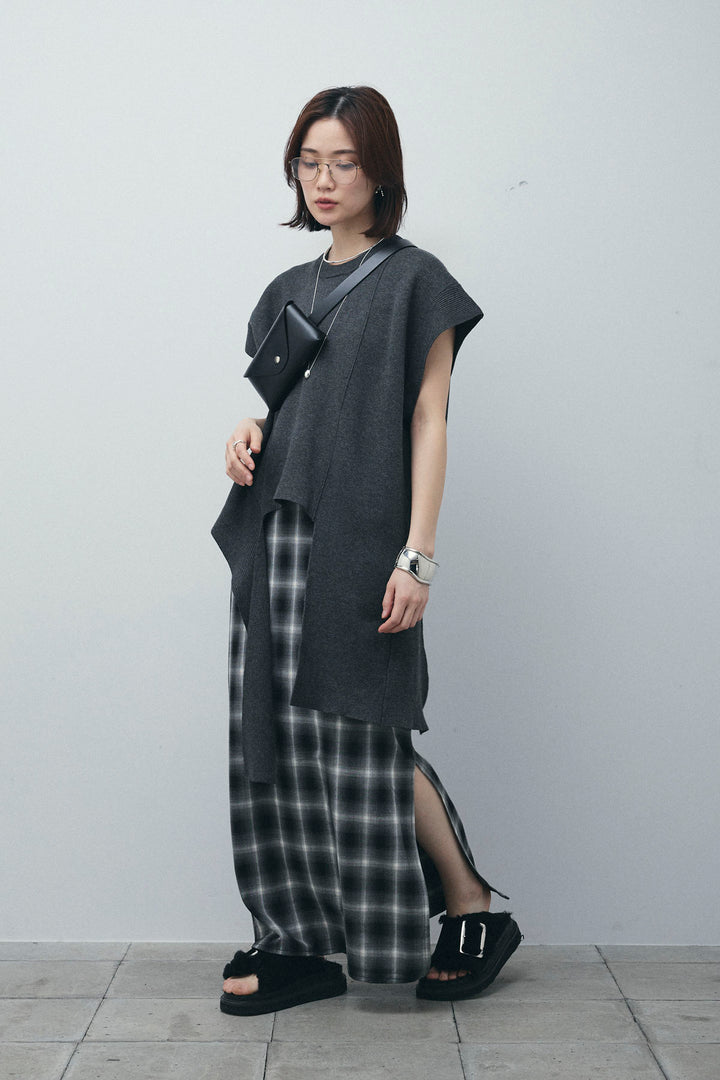 [予約/SET]アシンメトリーデザインニットベスト+チェックストレートスカート(2set)