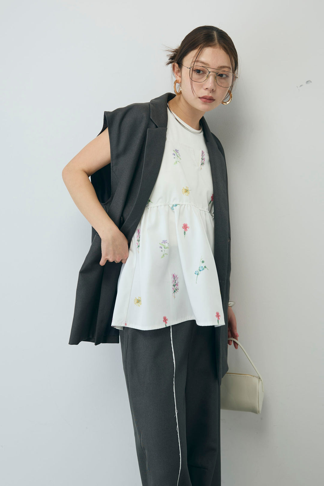 [予約/SET]ヘザーエステルテーラードジレ+フラワープリントキャミ+ヘザーエステルカーブパンツ(3set)