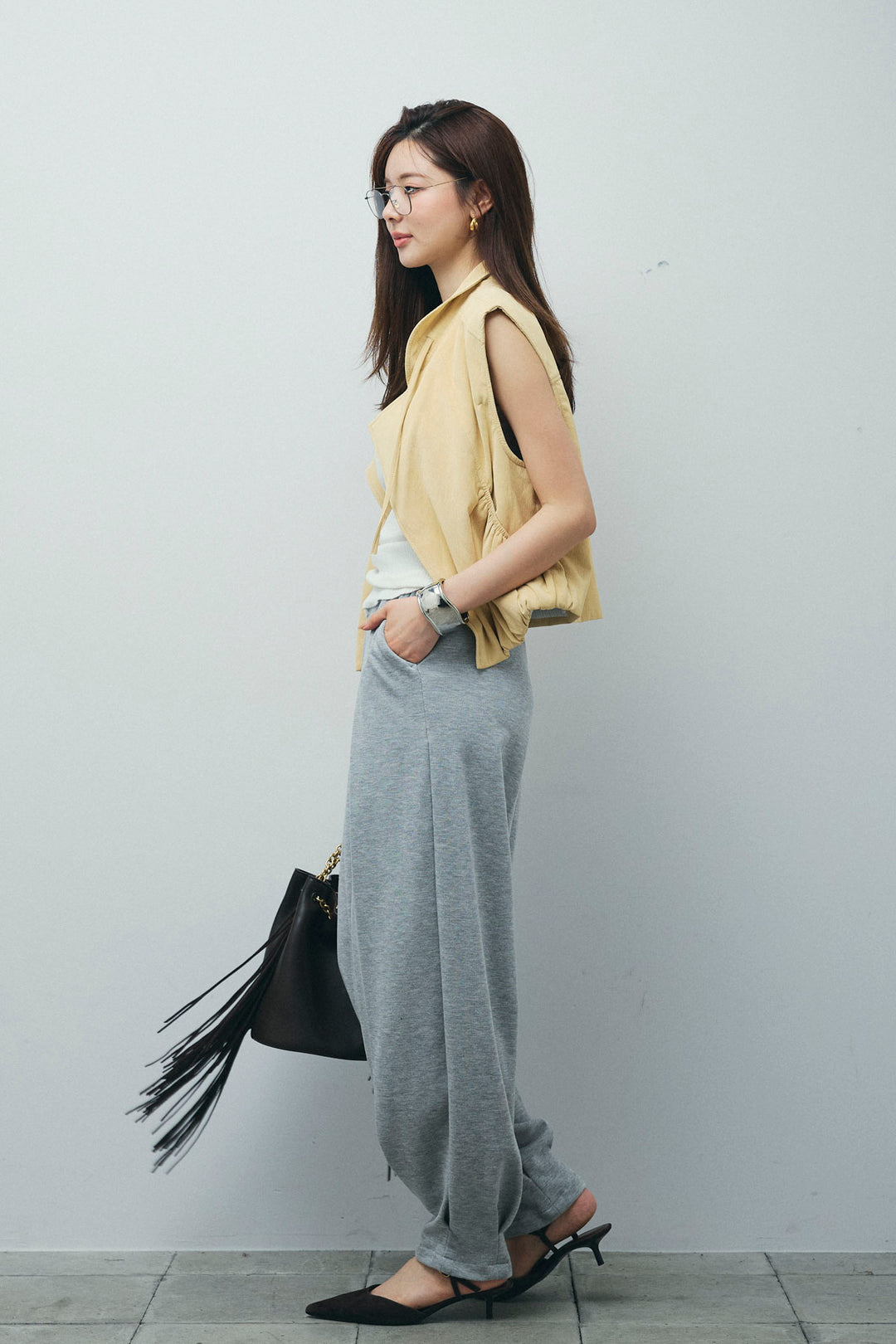 [予約/SET]フェイクスウェードショートベスト+タックボリュームスウェットパンツ(2set)