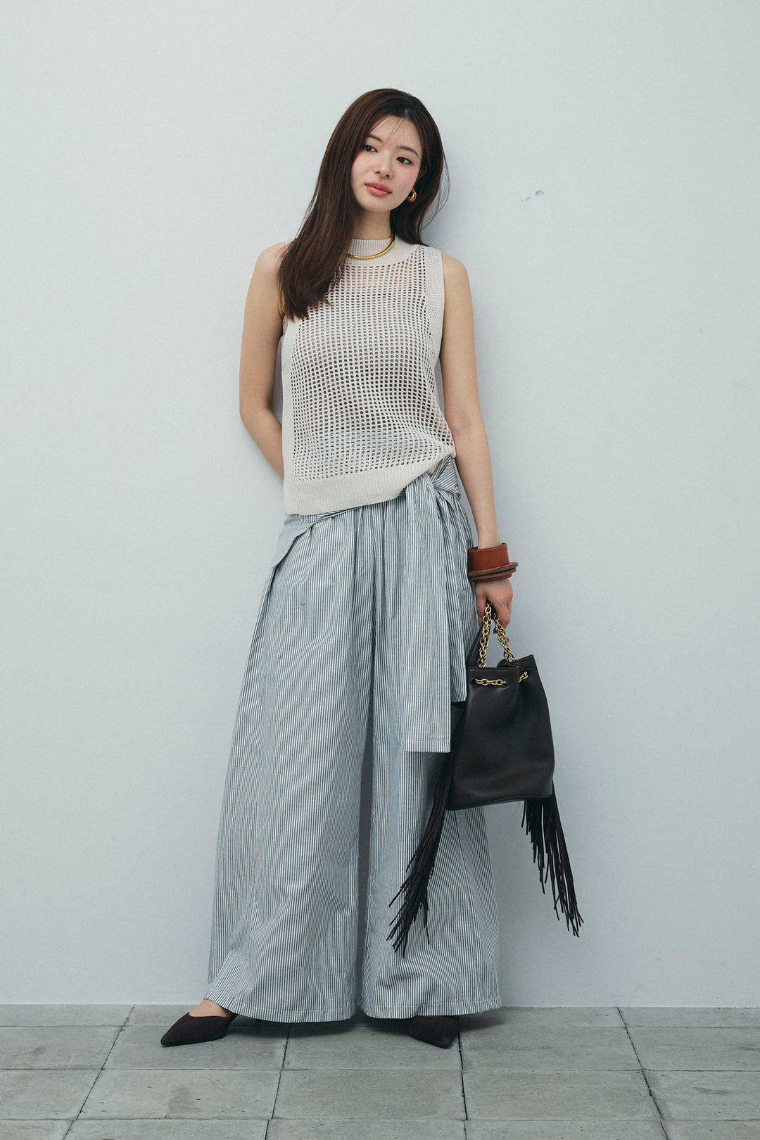 [予約/SET]フィッシュネットノースリーブニット+カップ付きストラップキャミ(2set)