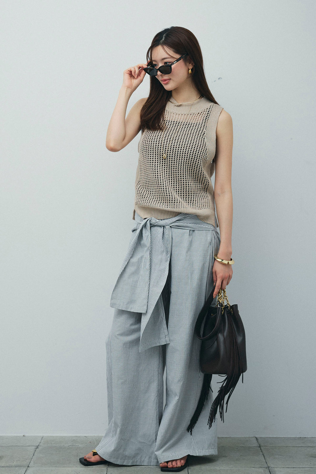 [予約/SET]フィッシュネットノースリーブニット+カップ付きストラップキャミ(2set)