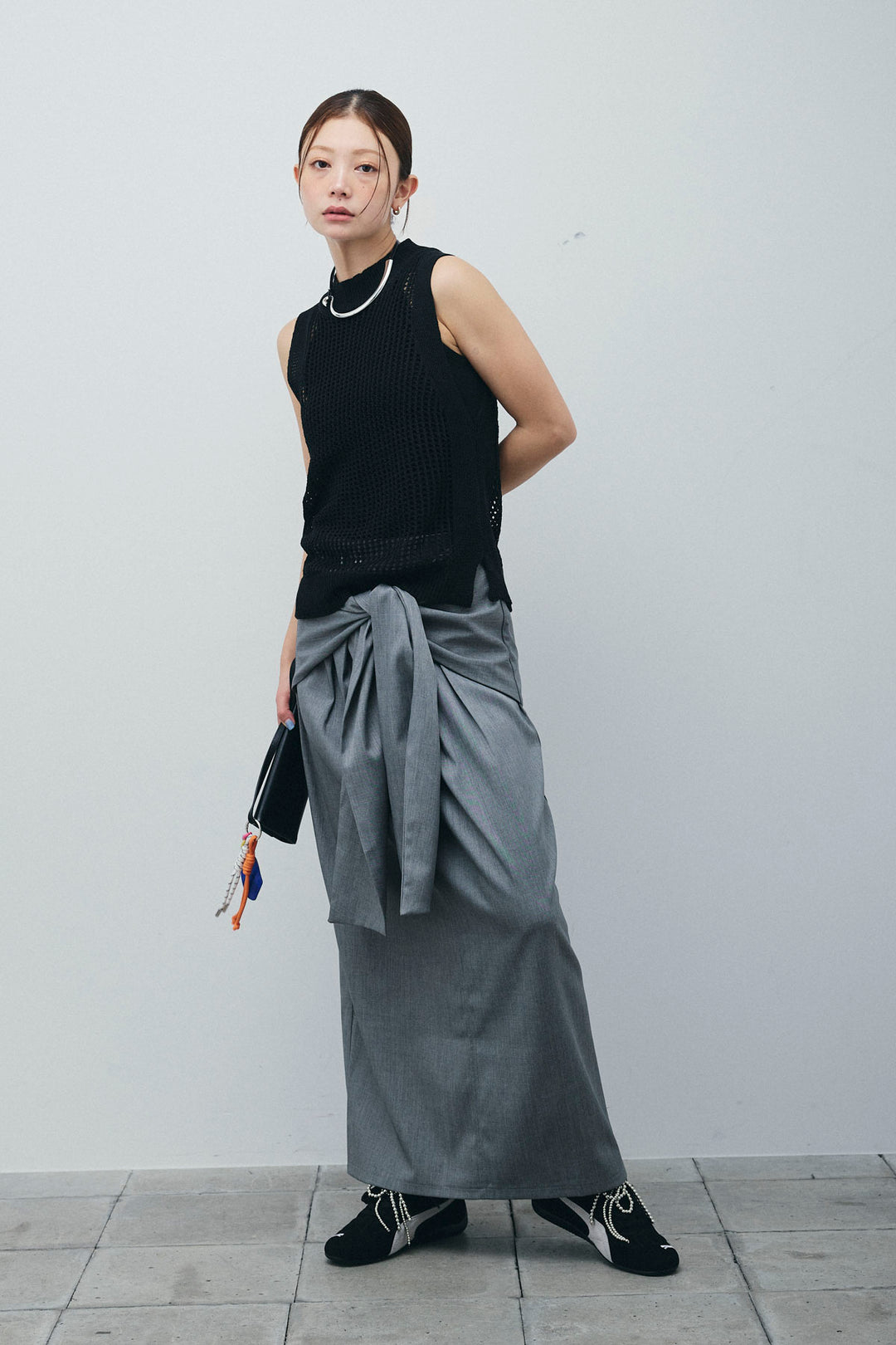 [予約/SET]フィッシュネットノースリーブニット+フロントクロスタイトスカート(2set)