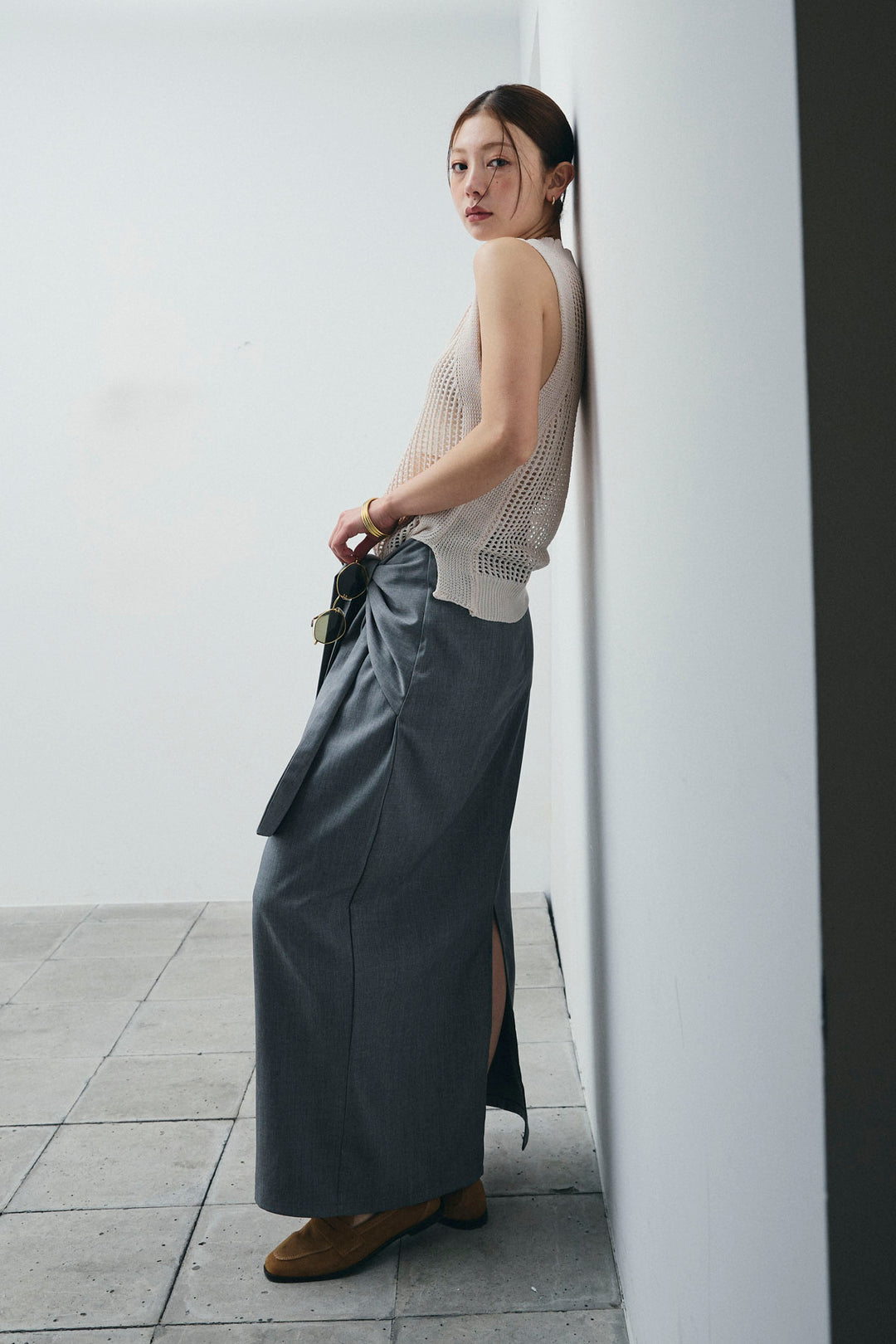 [予約/SET]フィッシュネットノースリーブニット+フロントクロスタイトスカート(2set)