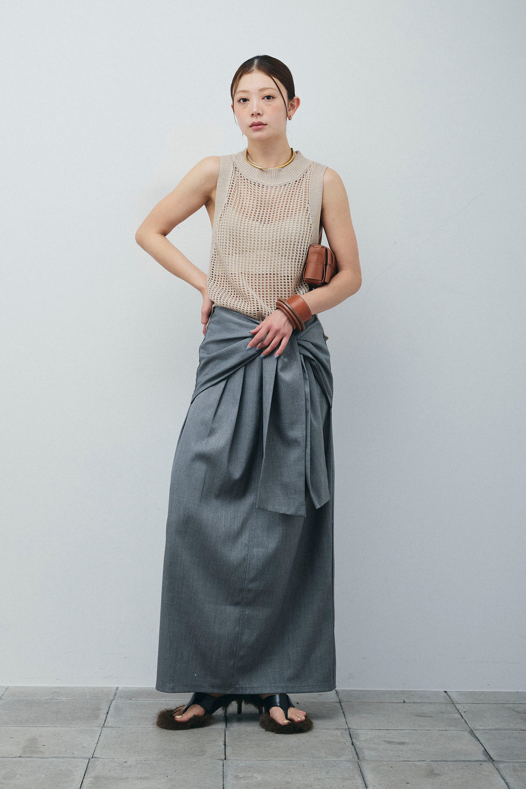 [予約/SET]フィッシュネットノースリーブニット+フロントクロスタイトスカート(2set)