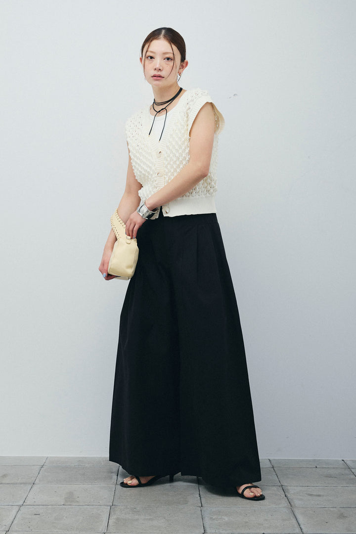 [予約/SET]カップ付きホルターネックタンク+バンピーステッチ2WAYベスト+ベルト付きバギーパンツ(3set)