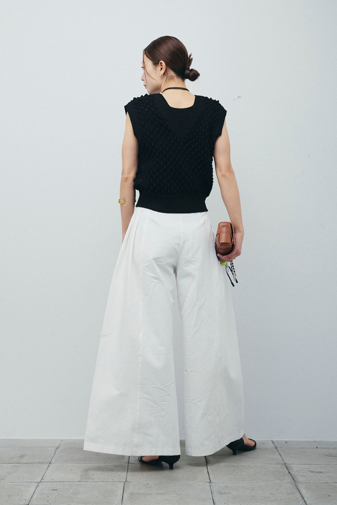 [予約/SET]カップ付きホルターネックタンク+バンピーステッチ2WAYベスト+ベルト付きバギーパンツ(3set)