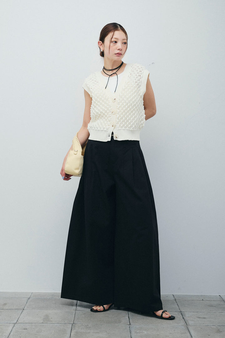 [予約/SET]カップ付きホルターネックタンク+バンピーステッチ2WAYベスト+ベルト付きバギーパンツ(3set)