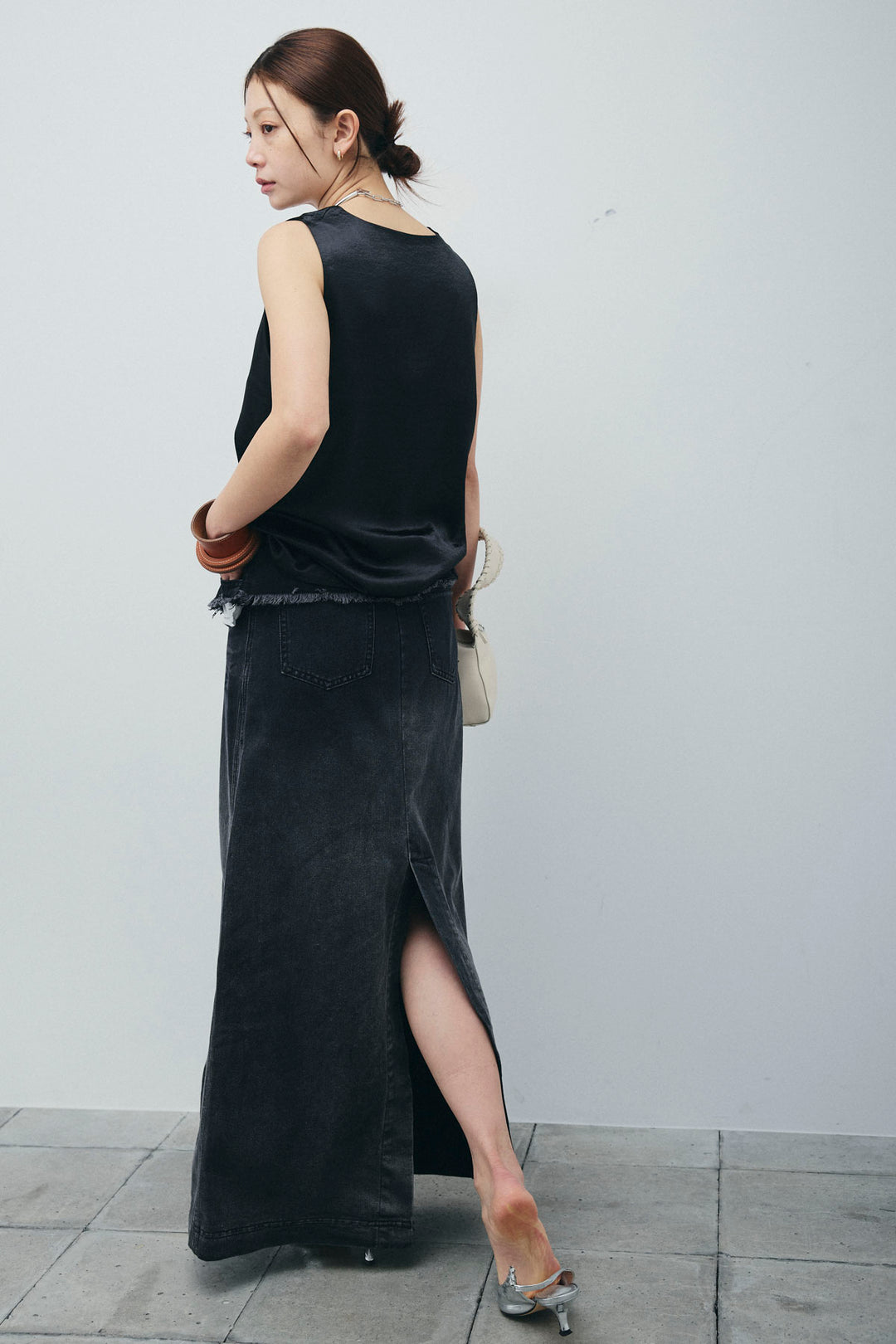 サテン2wayトップス+レイヤードデニムロングスカート(2set)