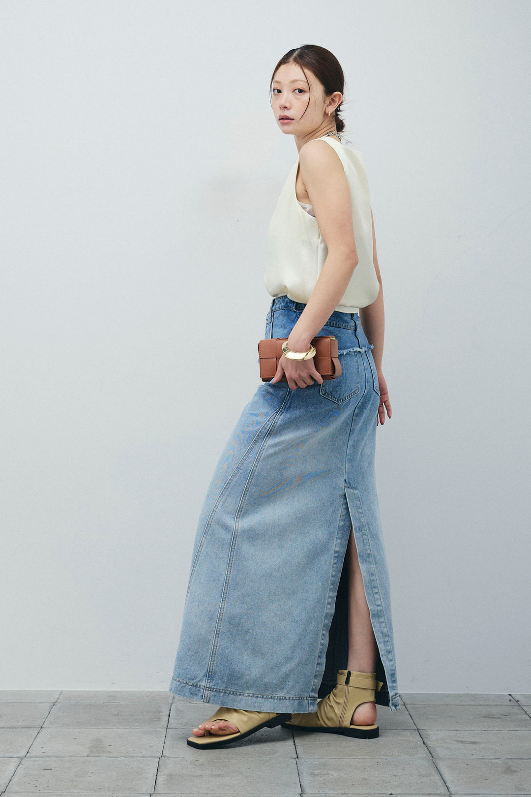 サテン2wayトップス+レイヤードデニムロングスカート(2set)