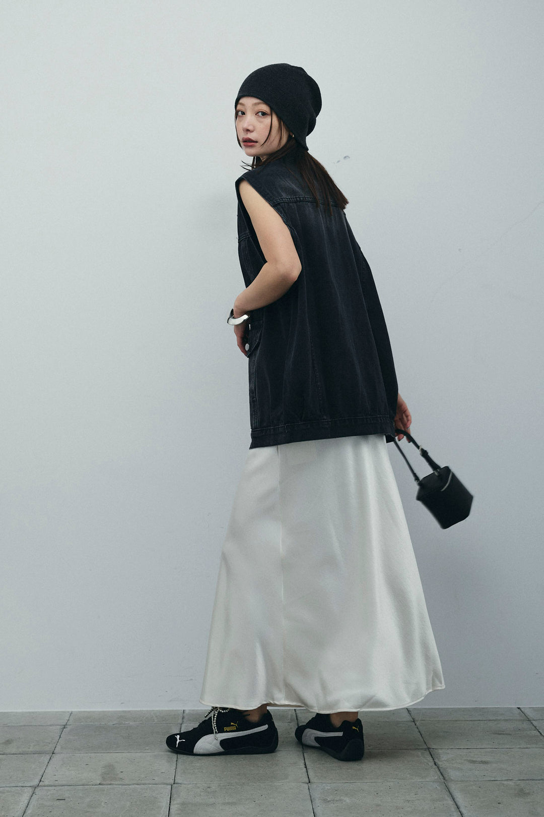 [予約/SET]ヴィンテージライクノースリデニムジャケット+サテンナロースカート(2set)