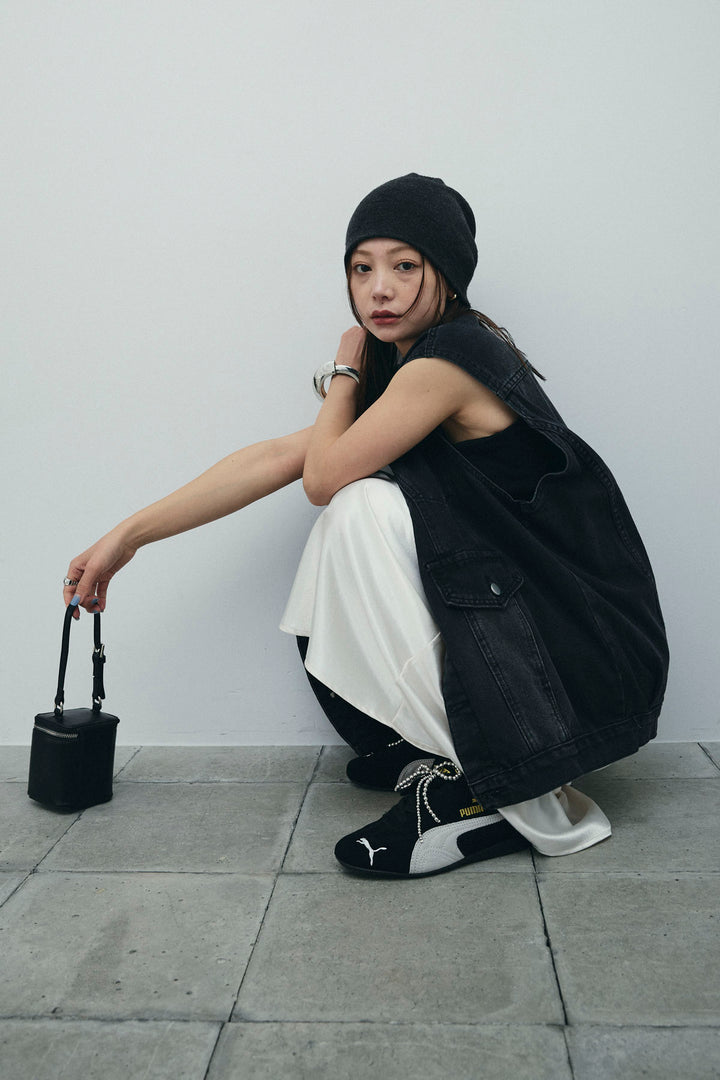 [予約/SET]ヴィンテージライクノースリデニムジャケット+クロップドカップ付きキャミ+サテンナロースカート(3set)