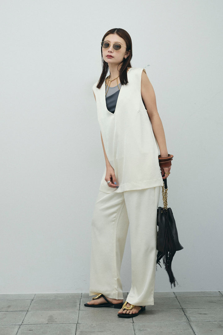 [予約]Vネックサテンセットアップ