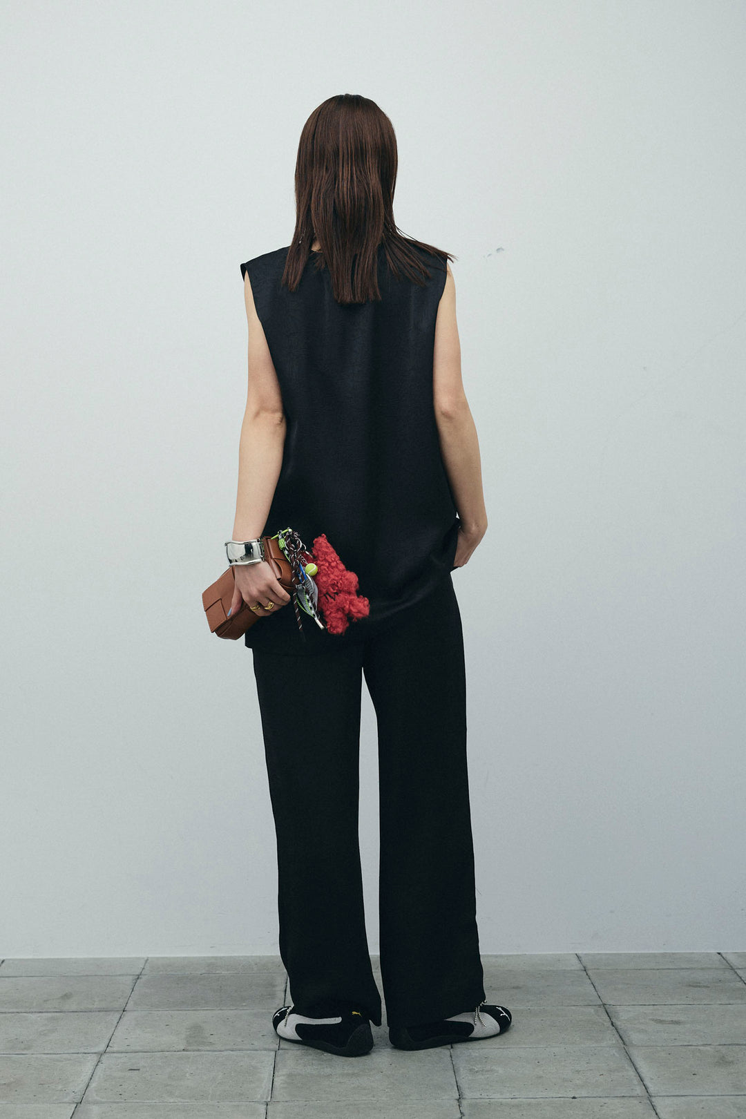 [予約/SET]Vネックサテンセットアップ+カップ付きアシンメトリーキャミソール(2set)