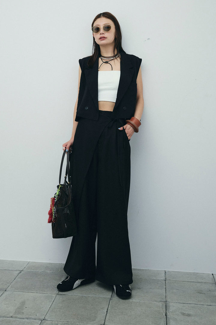 [予約/SET]バックフリルヘムショートテーラードベスト+クロップドカップ付きキャミ+ヘザーツイルラップスカート付きパンツ(3set)