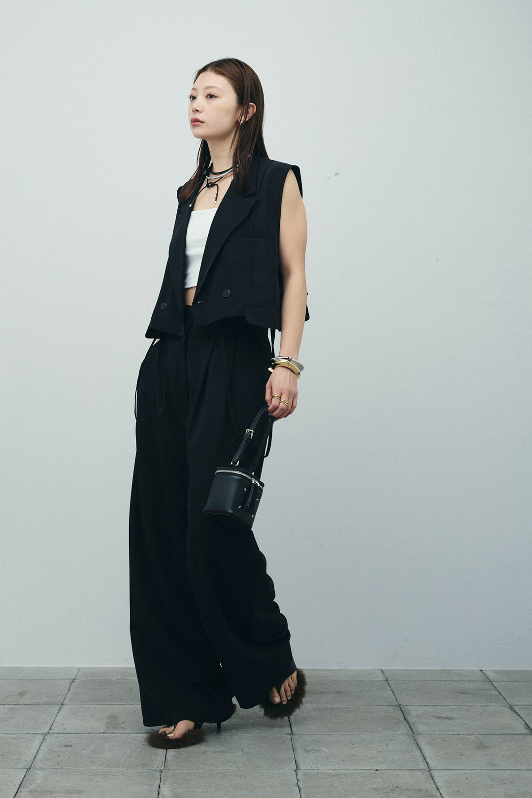 [予約/SET]バックフリルヘムショートテーラードベスト+クレープタックワイドサロペット(2set)