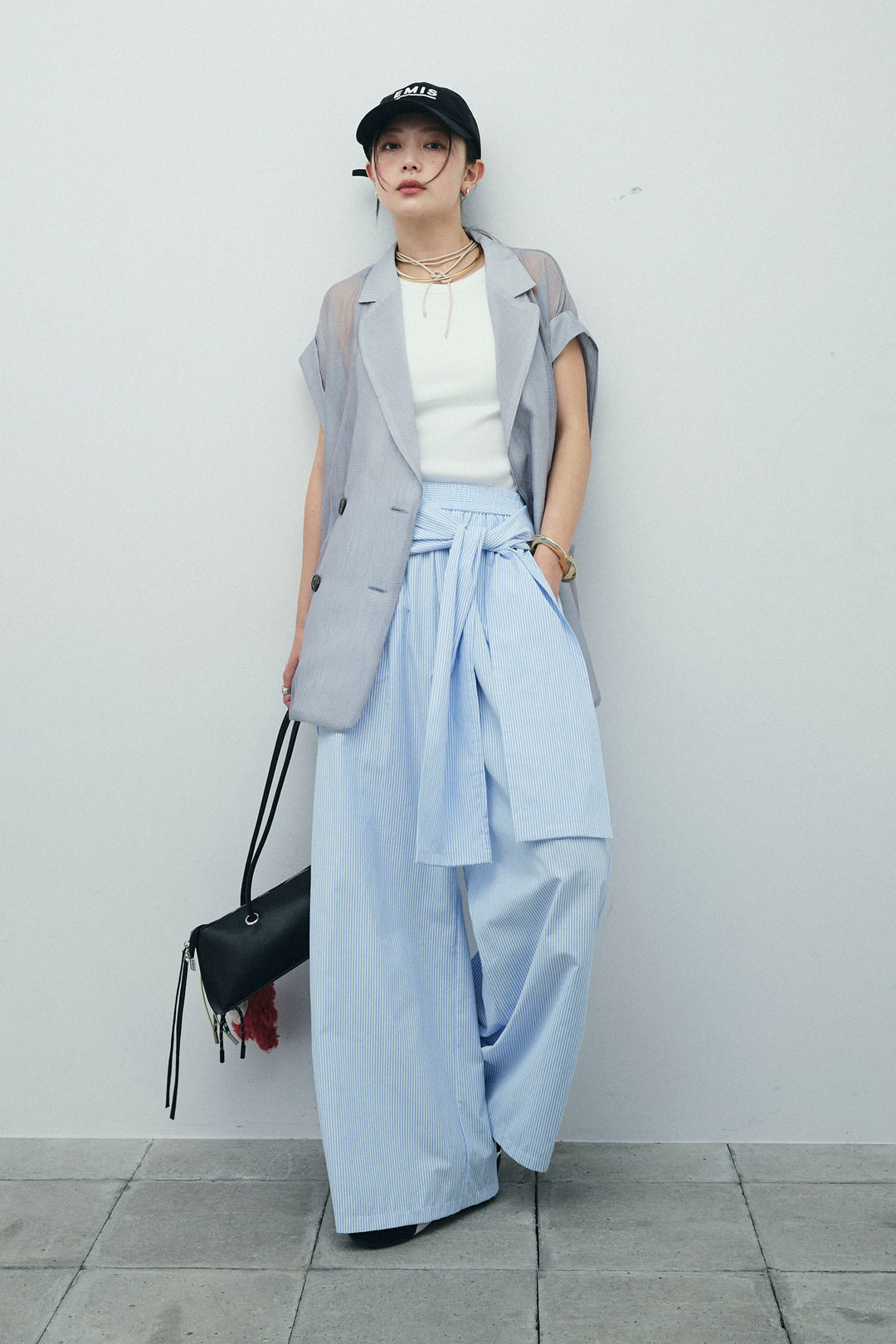 [予約/SET]ラメワッシャーダブルジレ+カップ付きホルターネックタンク+ウエスト巻きストライプワイドパンツ(3set)