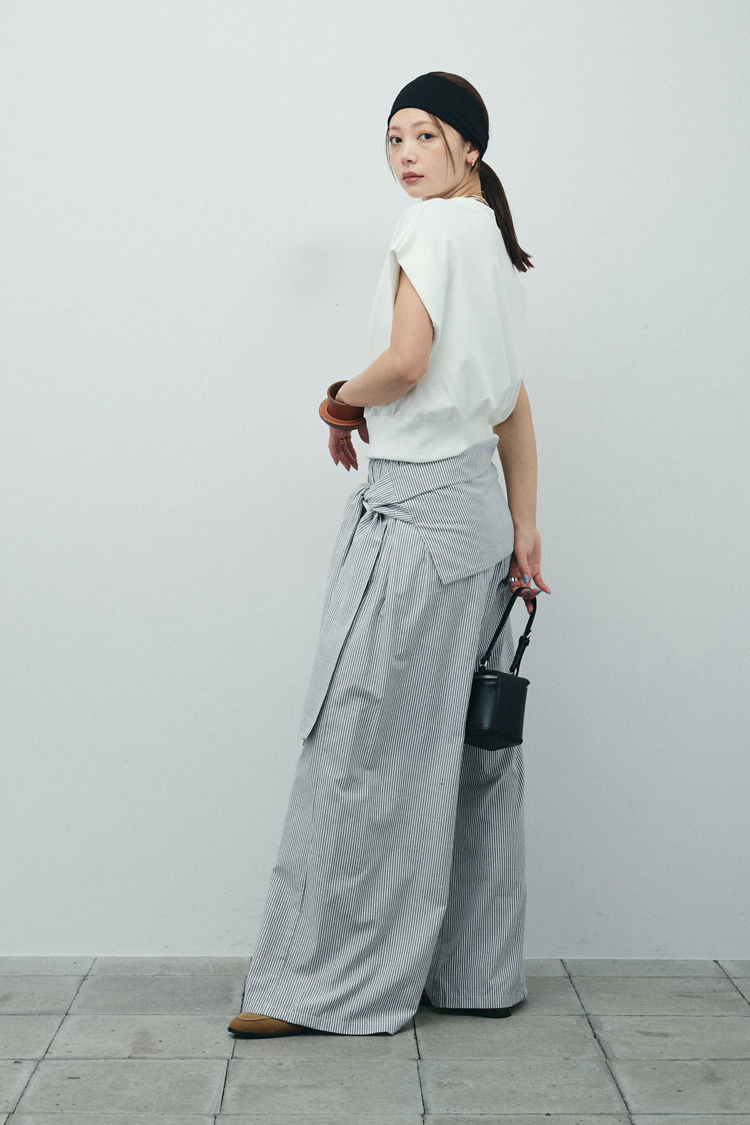 [予約/SET]前後2WAYポンチフレンチスリーブTシャツ+ウエスト巻きストライプワイドパンツ(2set)