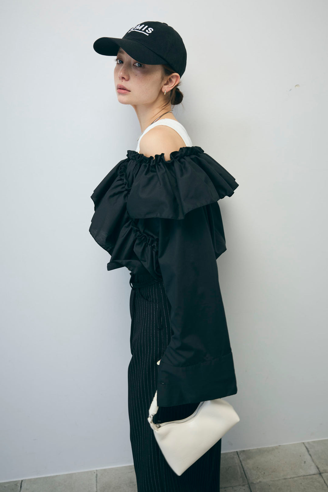 [予約/SET]TCブロード2wayフリルオフショルブラウス+ダブルベルトストライプパンツ(2set)