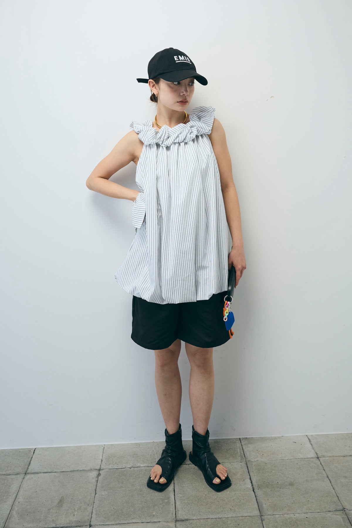 新品未使用 タグ付き W.&L.T. ハーフパンツ size32 TS DESIGN 4D ニッカーズ ワイド カーゴパンツ 50344 春夏