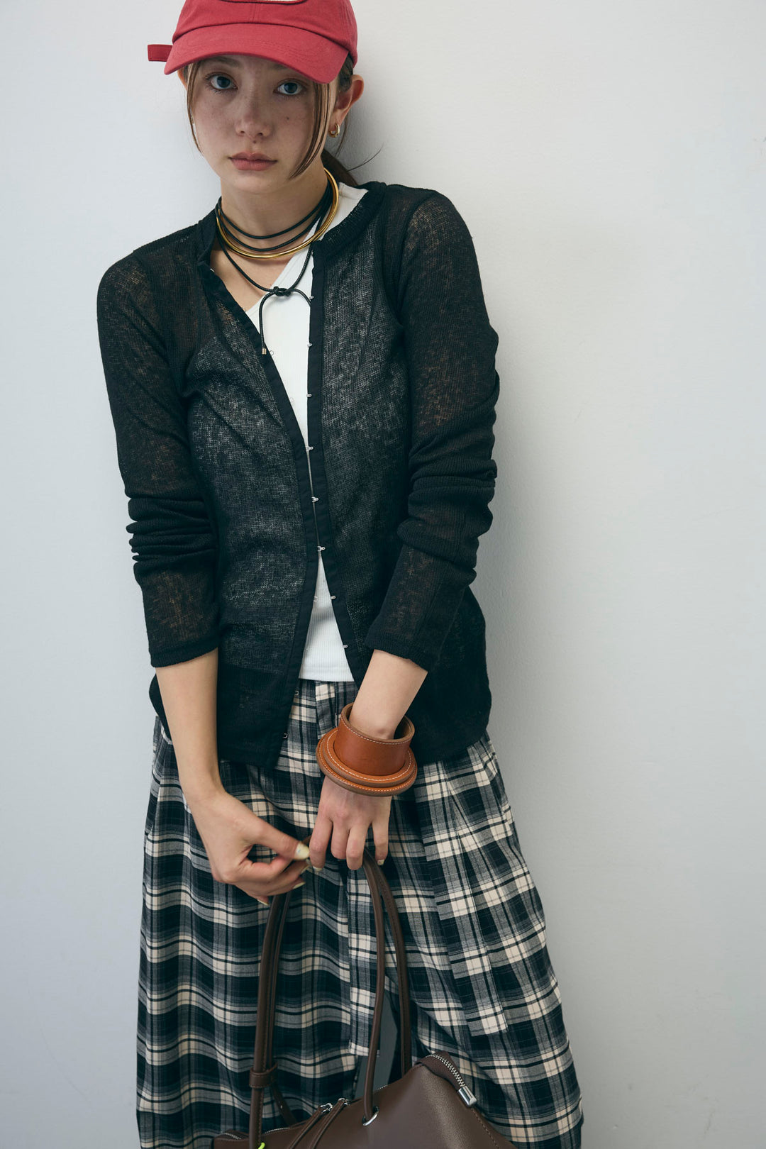 [予約]カップ付きバックデザインワンショルダータンクトップ