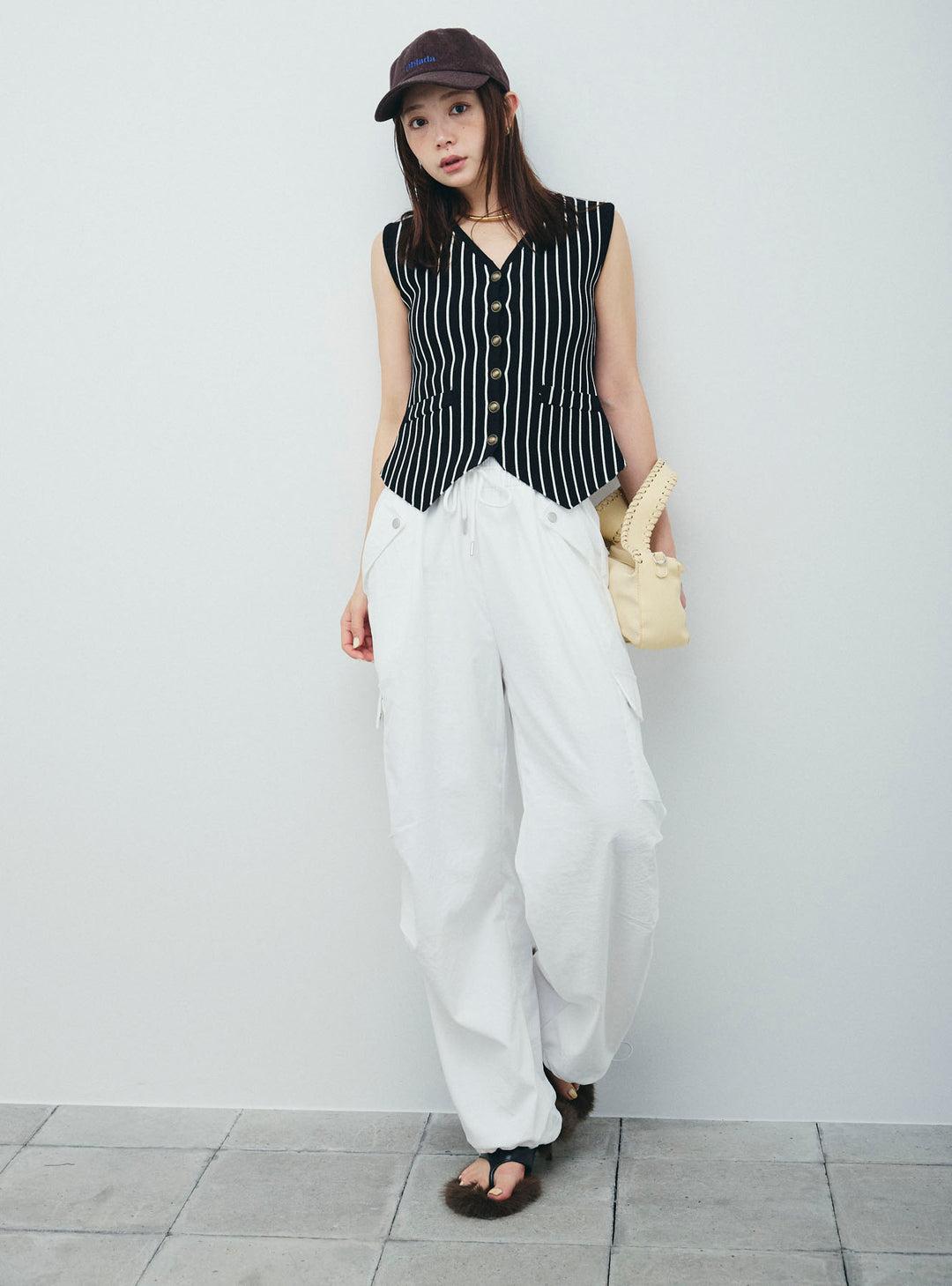 [予約]チョークストライプニットベスト