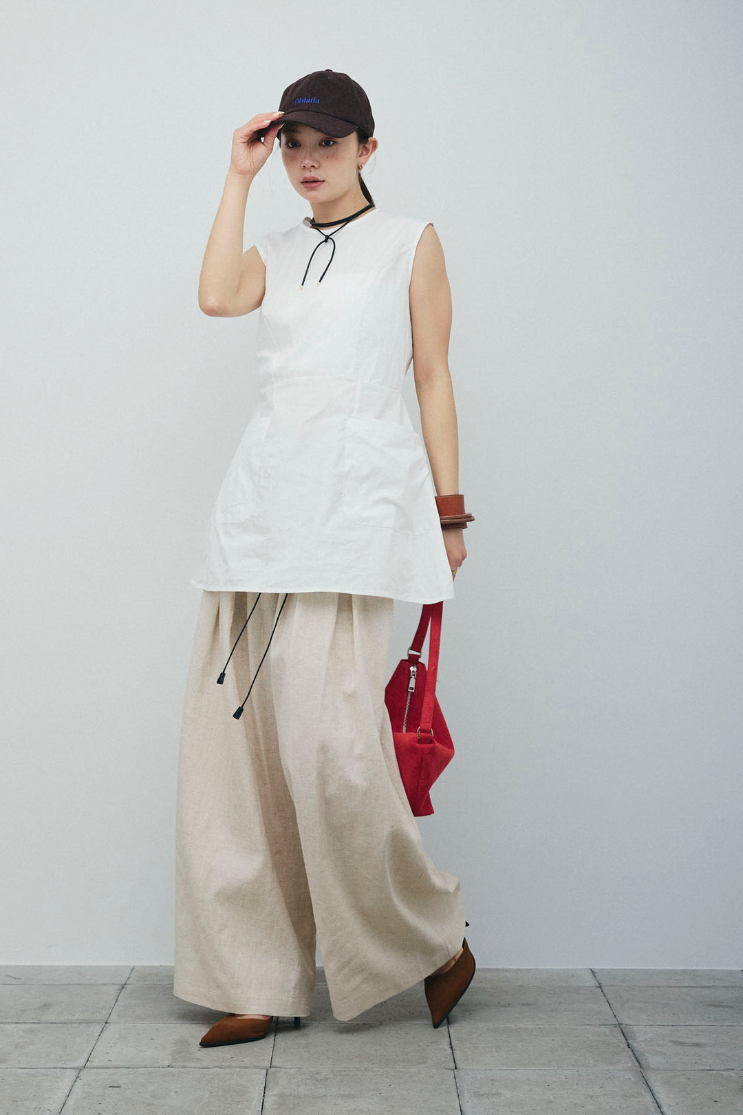 [予約/SET]バックオープンブラウス+リネンライクリラックスパンツ(2set)