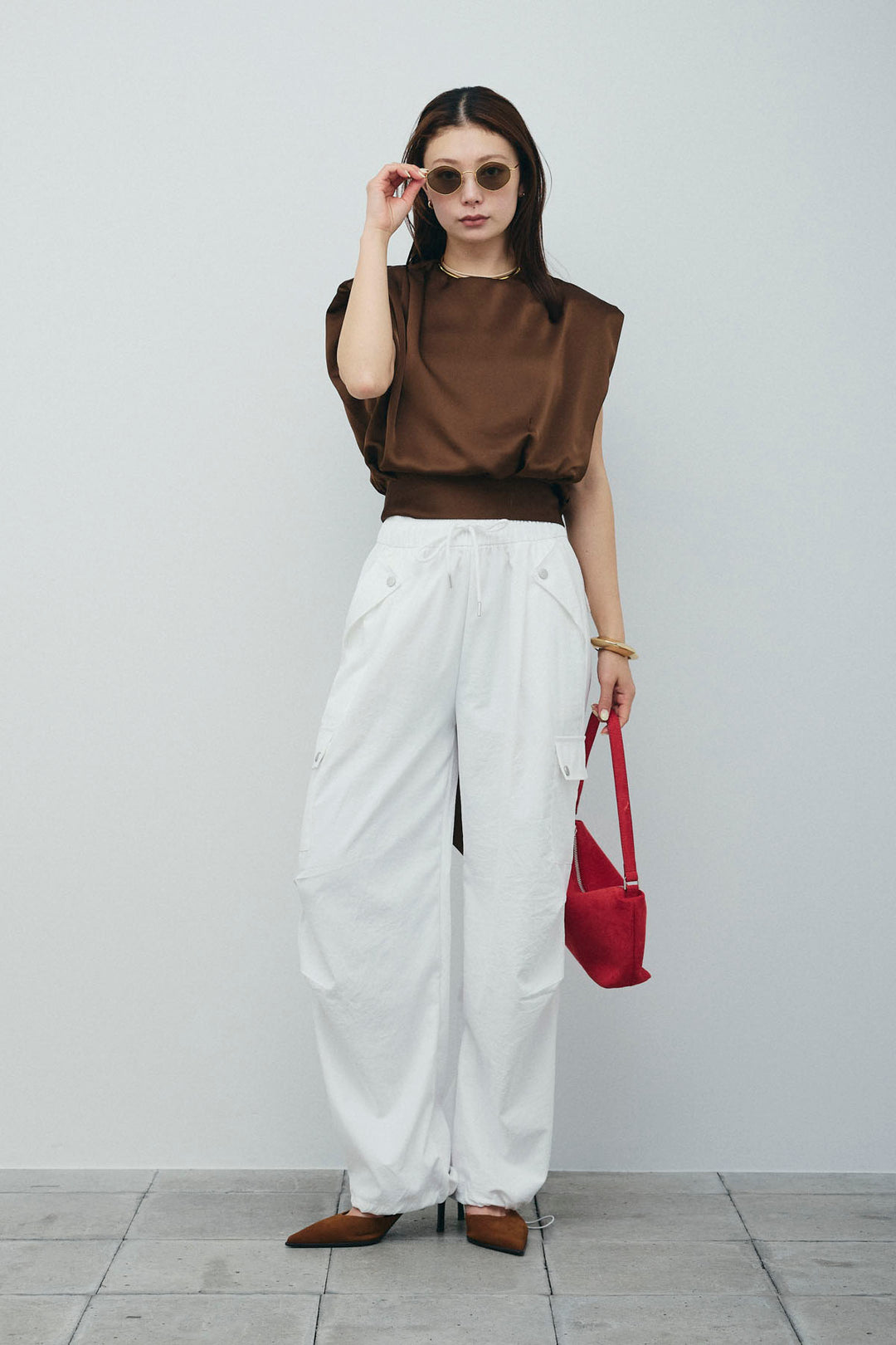 [予約/SET]アシンメトリードレープサテンブラウス+カーゴパンツ(2set)