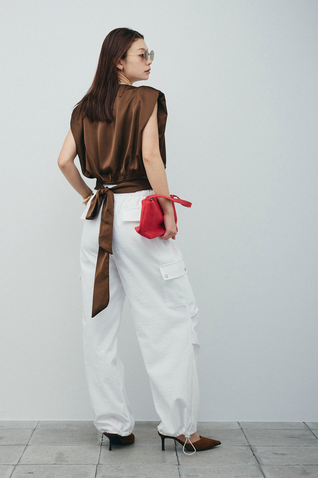 [予約/SET]アシンメトリードレープサテンブラウス+カーゴパンツ(2set)