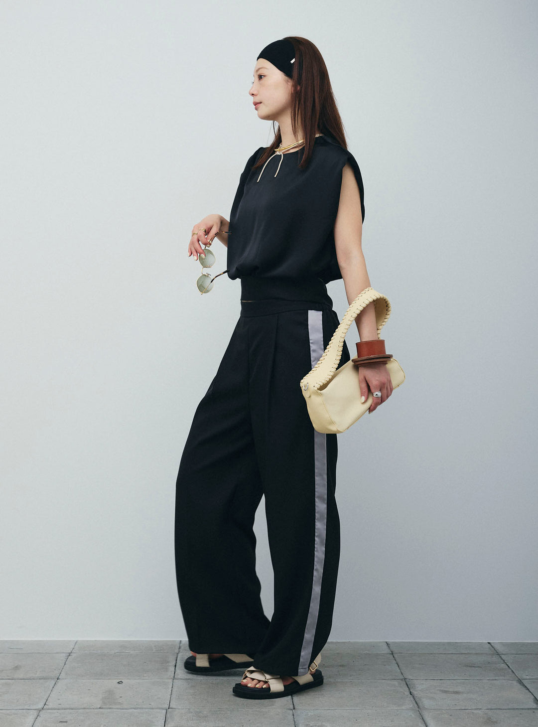 [予約/SET]アシンメトリードレープサテンブラウス+リネン混2WAYサイドラインパンツ(2set)