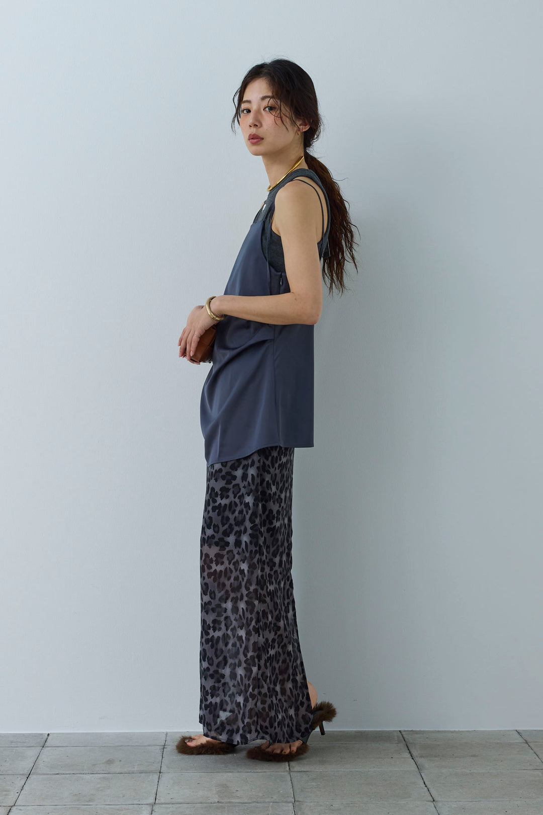 [予約/SET]マットサテンサイドタックキャミ+レオパードシアースカート(2set)