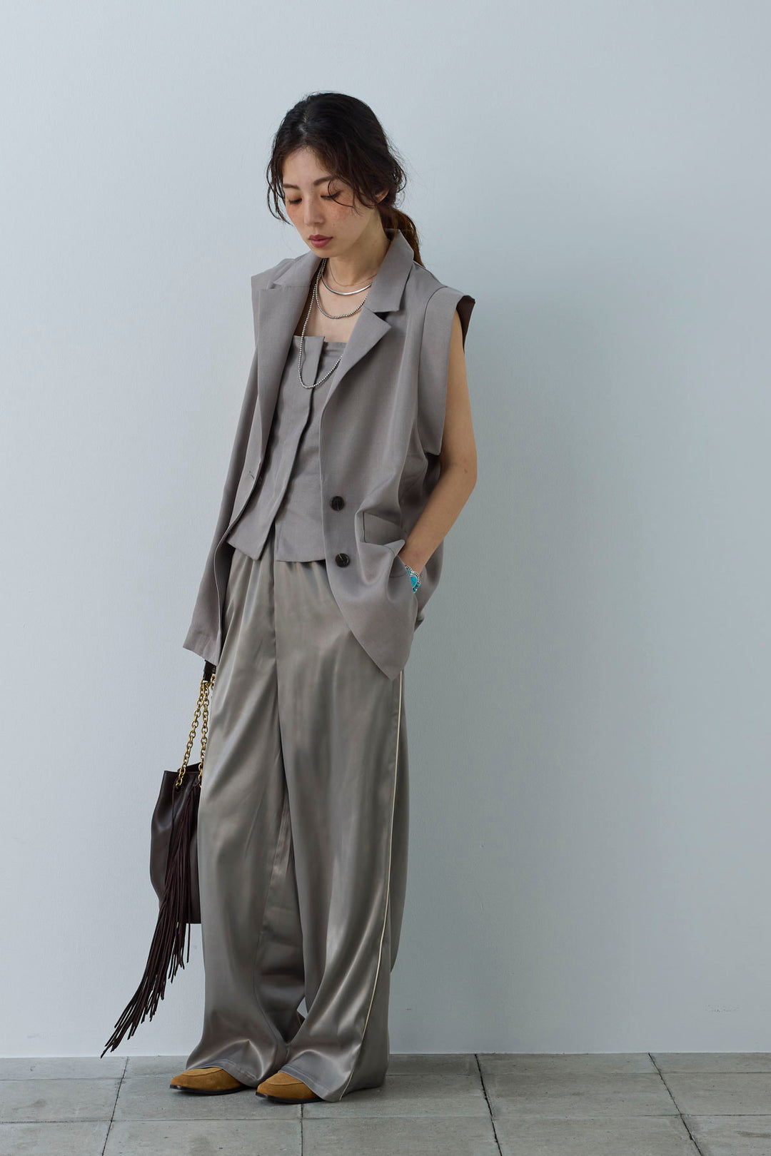 [予約/SET]リネンタッチテーラードジレ+リネンタッチビスチェ+サイドラインサテンパンツ(3set)