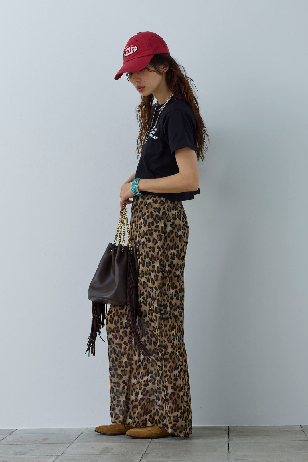 [予約]刺繍ロゴショート丈 Tシャツ